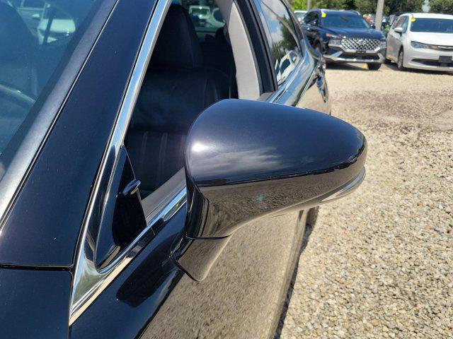Photo of 2017 Black Lexus ES 350