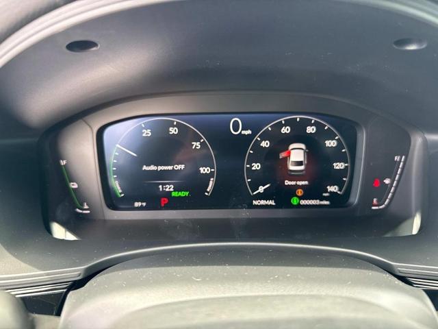 Photo of 2026 Platinum White Pearl Honda Civic Hybrid