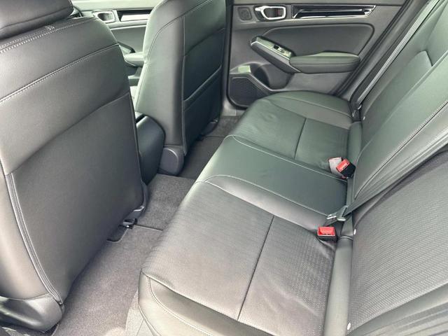 Photo of 2026 Platinum White Pearl Honda Civic Hybrid