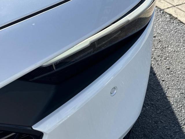Photo of 2025 Platinum White Pearl Honda Accord Hybrid