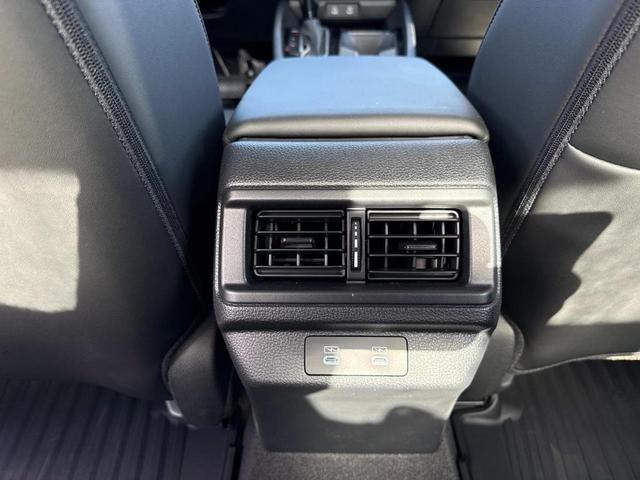 Photo of 2025 Platinum White Pearl Honda Accord Hybrid