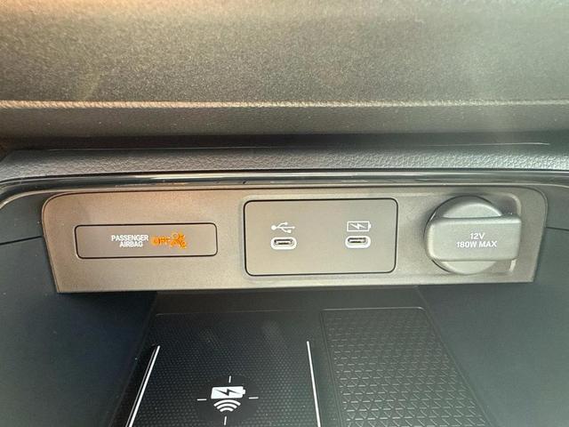 Photo of 2026 Platinum White Pearl Honda CR-V Hybrid
