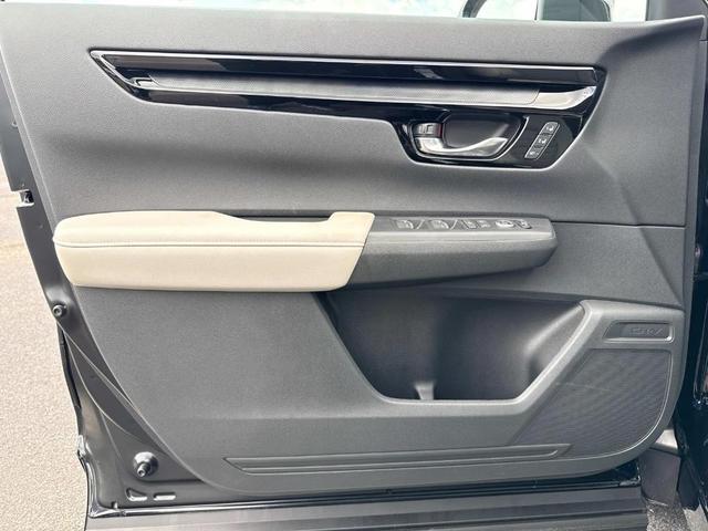 Photo of 2026 Crystal Black Pearl Honda CR-V