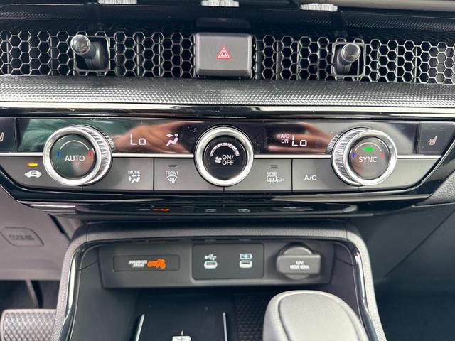 Photo of 2026 Crystal Black Pearl Honda CR-V