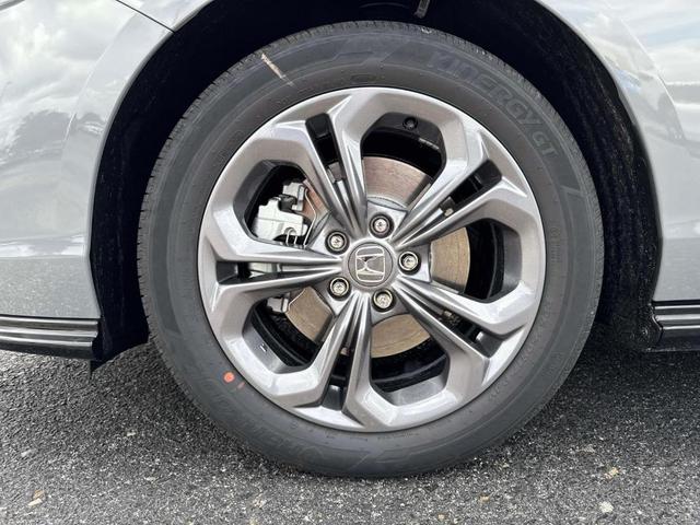 Photo of 2025 Urban Gray Pearl Honda Accord Hybrid