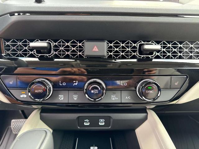 Photo of 2025 Urban Gray Pearl Honda Accord Hybrid