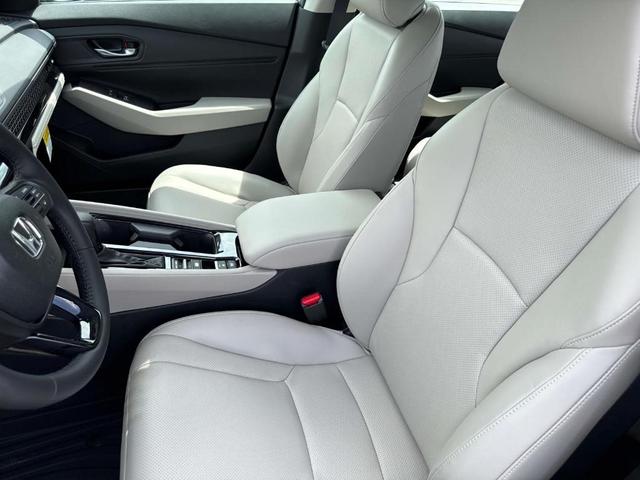 Photo of 2025 Urban Gray Pearl Honda Accord Hybrid