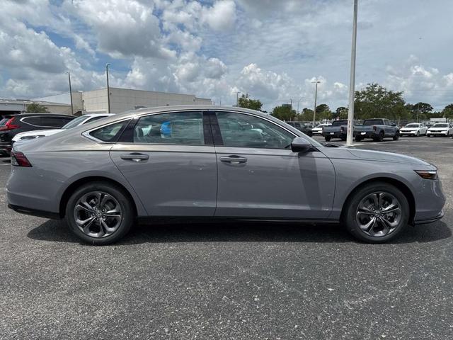 Photo of 2025 Urban Gray Pearl Honda Accord Hybrid