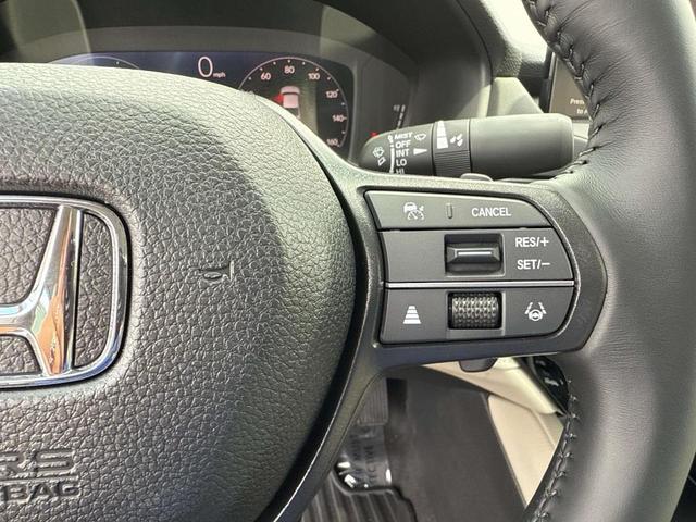 Photo of 2025 Urban Gray Pearl Honda Accord Hybrid