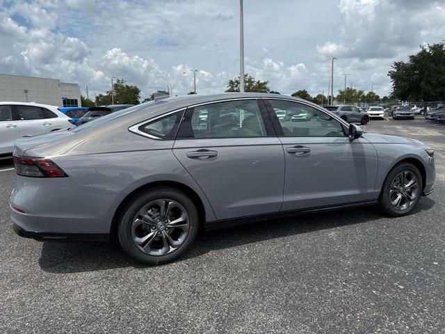Photo of 2025 Urban Gray Pearl Honda Accord Hybrid