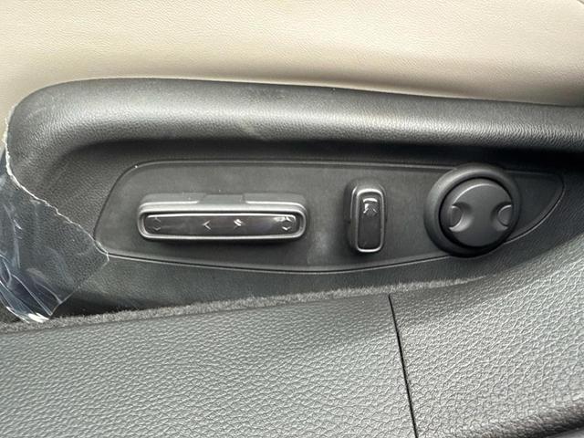 Photo of 2025 Meteorite Gray Metallic Honda Accord Hybrid