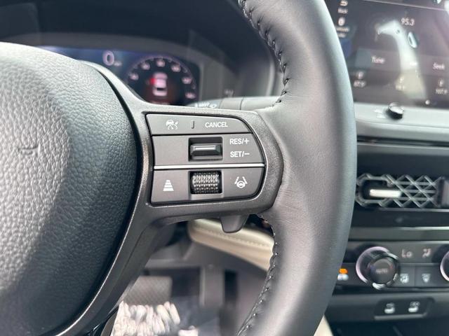 Photo of 2025 Meteorite Gray Metallic Honda Accord Hybrid