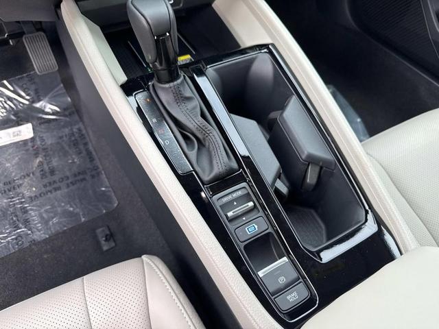 Photo of 2025 Meteorite Gray Metallic Honda Accord Hybrid