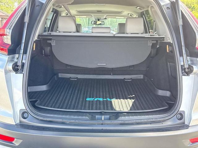Photo of 2022 Lunar Silver Metallic Honda CR-V Hybrid
