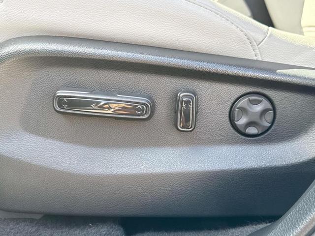 Photo of 2022 Lunar Silver Metallic Honda CR-V Hybrid