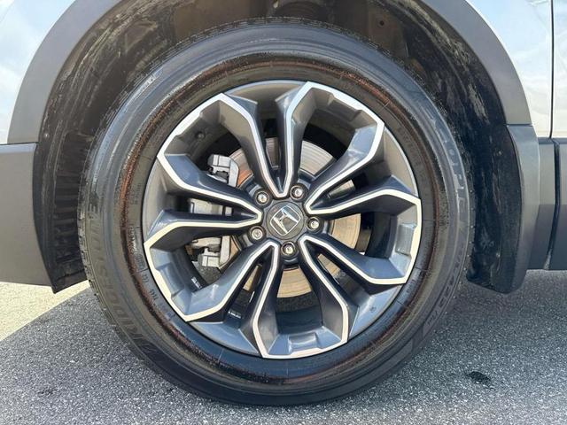 Photo of 2022 Lunar Silver Metallic Honda CR-V Hybrid