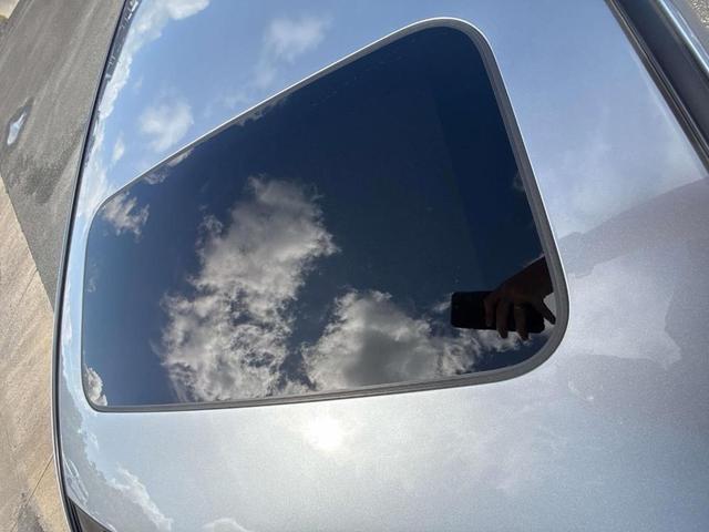 Photo of 2022 Lunar Silver Metallic Honda CR-V Hybrid