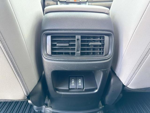 Photo of 2022 Lunar Silver Metallic Honda CR-V Hybrid