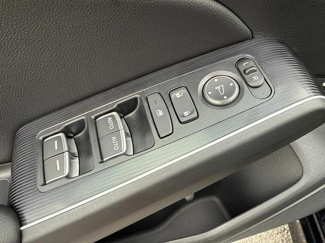 Photo of 2026 Crystal Black Pearl Honda Civic Hybrid