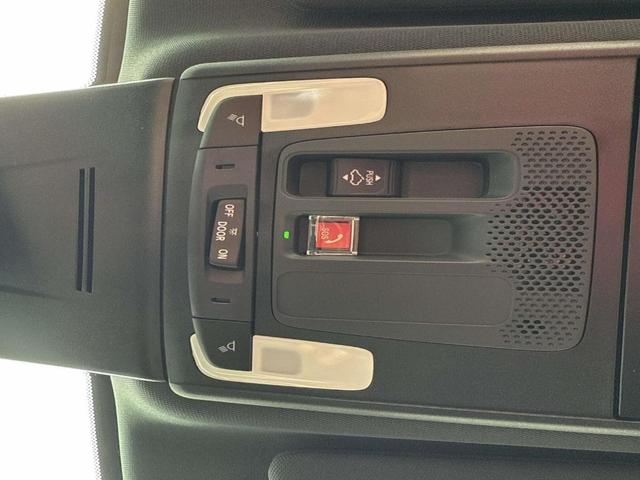 Photo of 2026 Crystal Black Pearl Honda Civic Hybrid