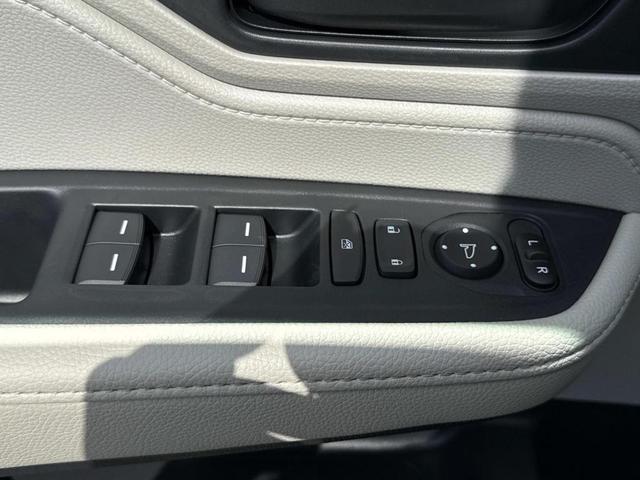 Photo of 2026 Modern Steel Metallic Honda Odyssey