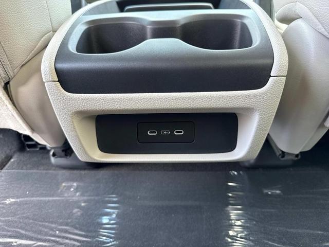 Photo of 2026 Modern Steel Metallic Honda Odyssey