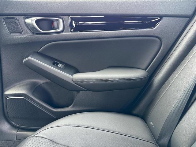 Photo of 2025 Solar Silver Metallic Honda Civic Hybrid