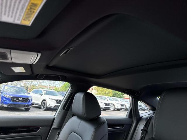 Photo of 2025 Solar Silver Metallic Honda Civic Hybrid