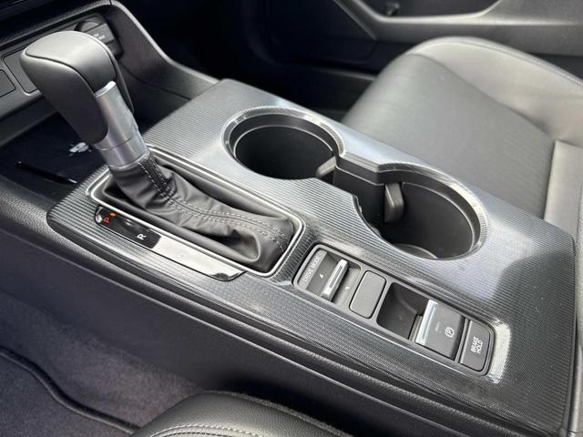 Photo of 2025 Solar Silver Metallic Honda Civic Hybrid