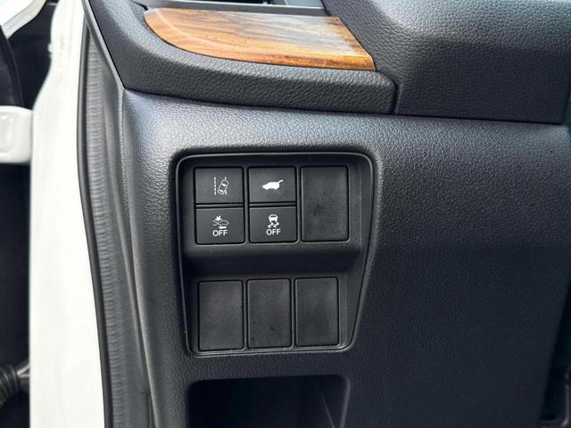 Photo of 2019 Platinum White Pearl Honda CR-V