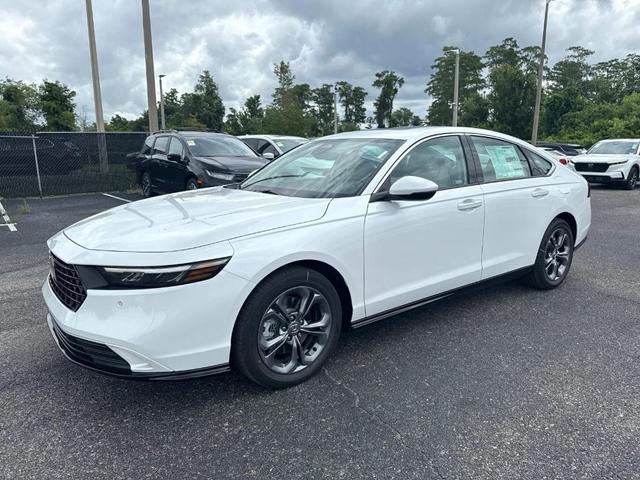 Photo of 2025 Crystal Black Pearl Honda Accord Hybrid