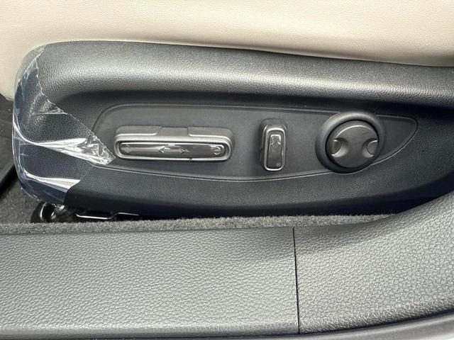 Photo of 2025 Crystal Black Pearl Honda Accord Hybrid