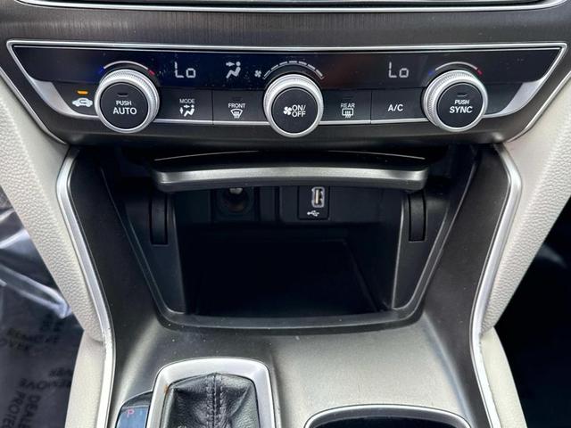 Photo of 2019 Platinum White Pearl Honda Accord
