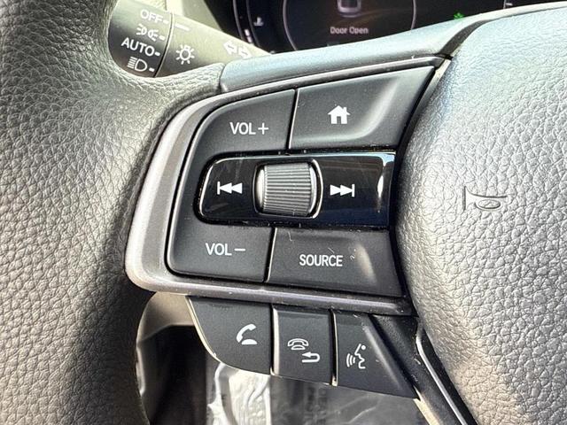 Photo of 2019 Platinum White Pearl Honda Accord