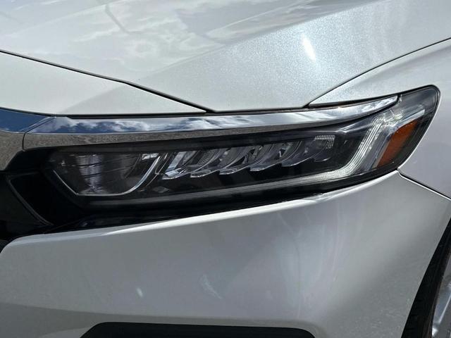 Photo of 2019 Platinum White Pearl Honda Accord
