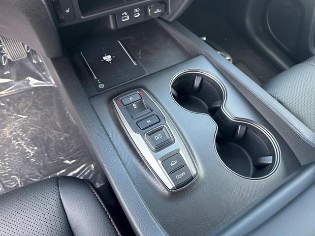 Photo of 2025 Platinum White Pearl Honda Ridgeline