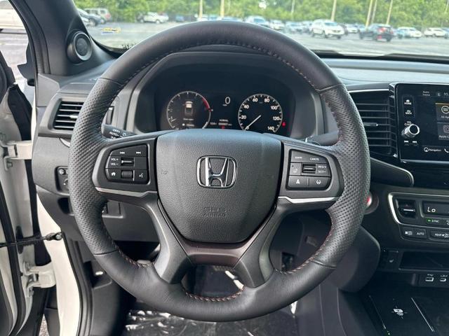 Photo of 2025 Platinum White Pearl Honda Ridgeline