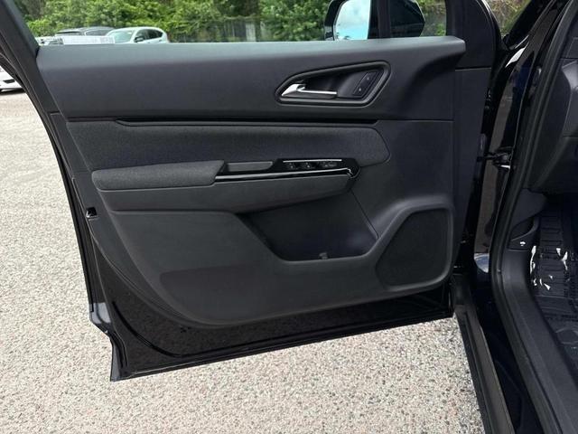 Photo of 2024 Raven Black Honda Prologue