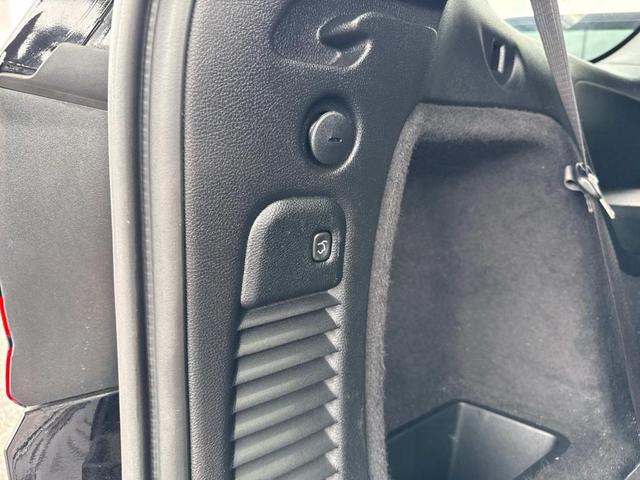 Photo of 2023 DB Black Clearcoat Dodge Durango
