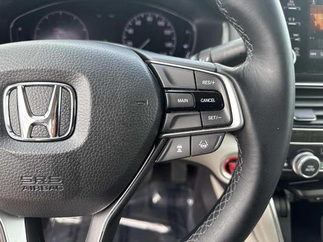 Photo of 2019 Platinum White Pearl Honda Accord
