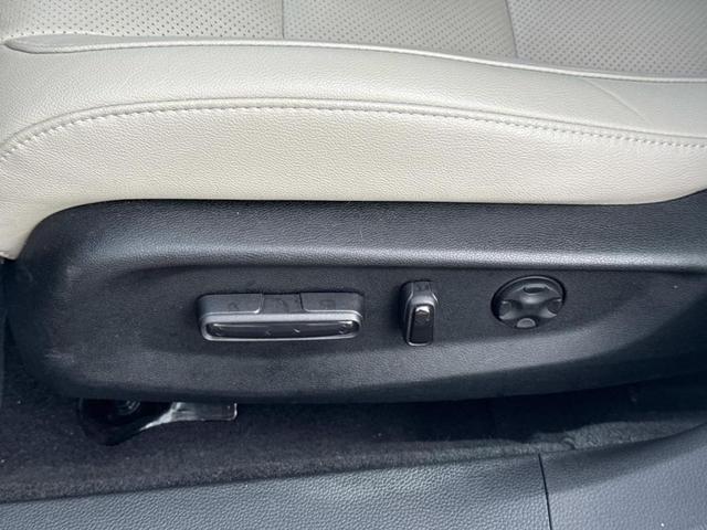 Photo of 2019 Platinum White Pearl Honda Accord