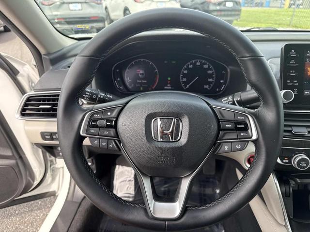 Photo of 2019 Platinum White Pearl Honda Accord