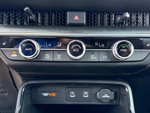 Photo of 2026 Crystal Black Pearl Honda CR-V Hybrid