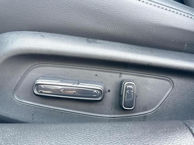 Photo of 2026 Platinum White Pearl Honda Civic Hybrid