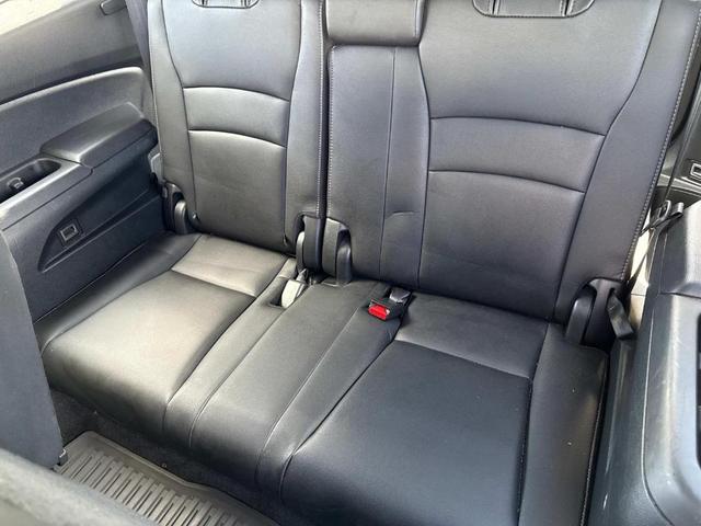 Photo of 2022 Sonic Gray Pearl Honda Pilot