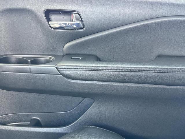 Photo of 2022 Sonic Gray Pearl Honda Pilot