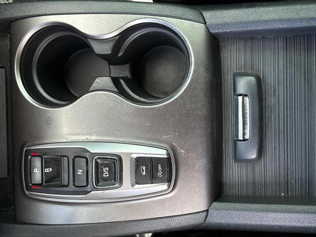 Photo of 2022 Sonic Gray Pearl Honda Pilot