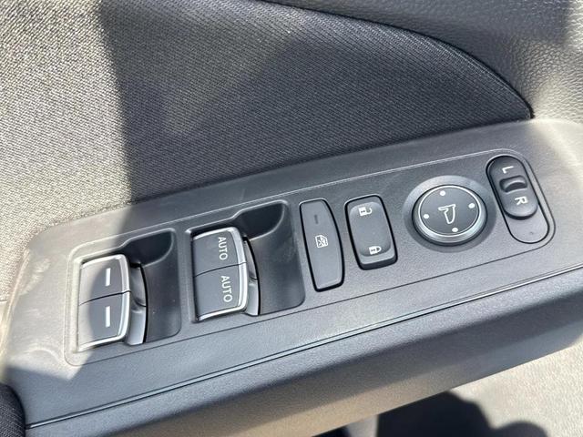 Photo of 2026 Blue Lagoon Honda Civic Hybrid