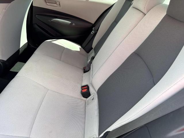 Photo of 2022 Classic Silver Metallic Toyota Corolla