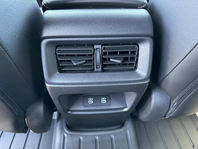 Photo of 2026 Crystal Black Pearl Honda CR-V Hybrid